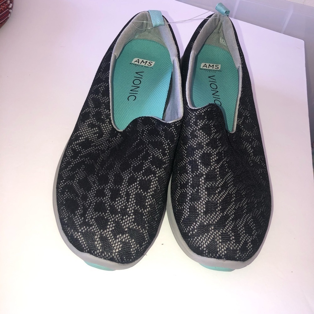 Vionic 331 Hydra Black Slip On Comfort Sneaker 10